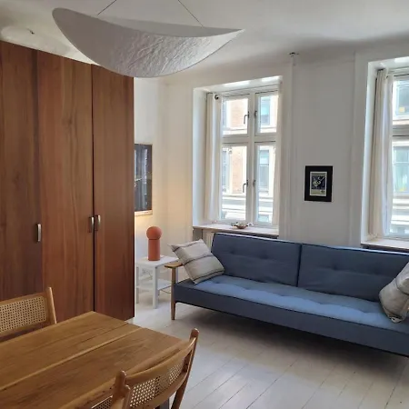 Lejlighed Super Spacious & Cozy I Rare Find København