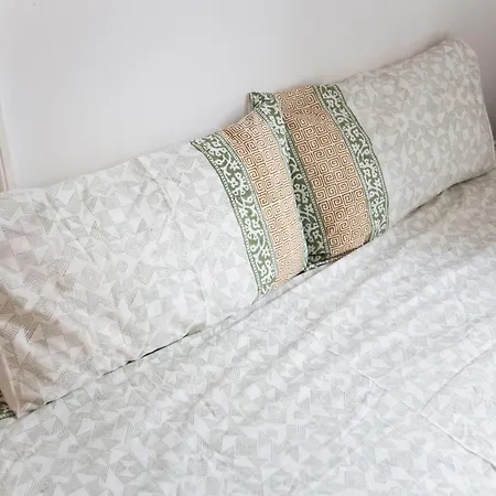 Super Spacious & Cozy I Rare Find Lejlighed *