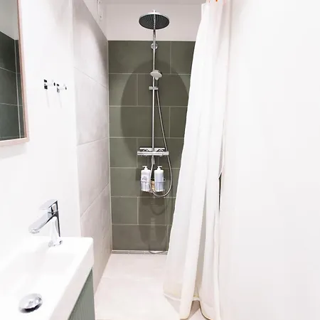 Super Spacious & Cozy I Rare Find Апартаменты Копенгаген
